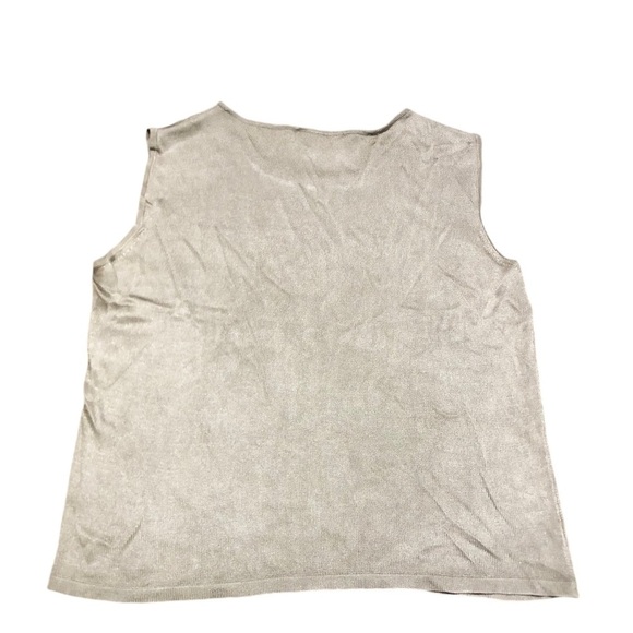 Salvatore ferragamo top 100% Silk made in Italy.